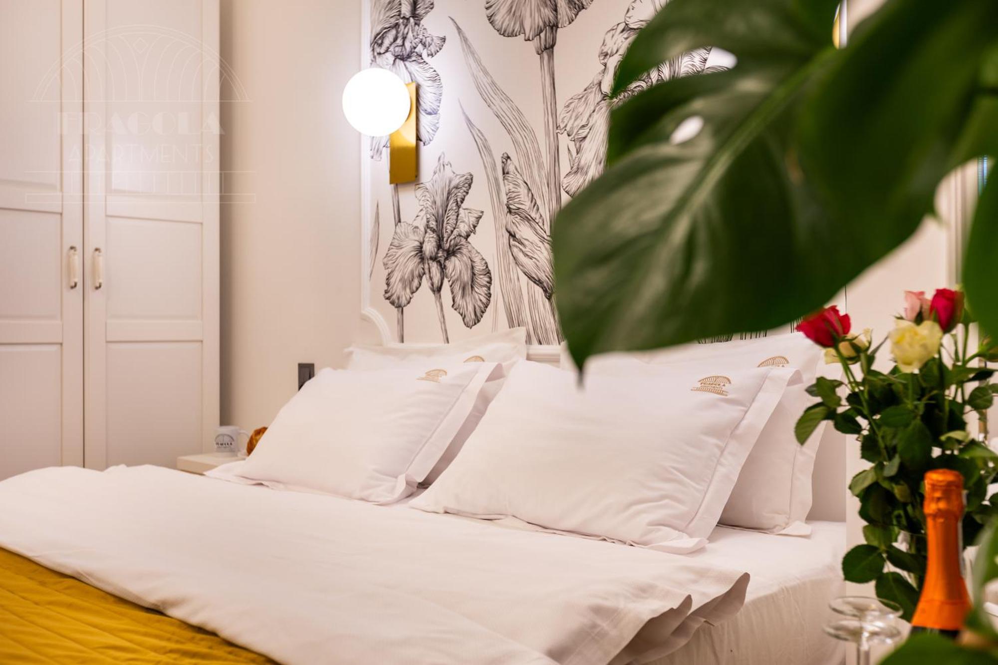 Apartment Feniks Fragola Main Square Krakow